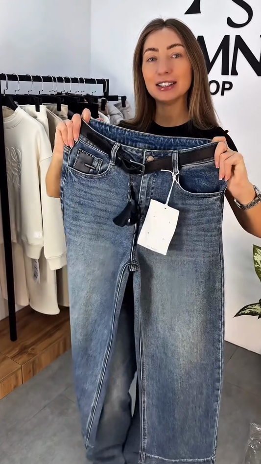 Light Wash Wide-Leg Denim Jeans