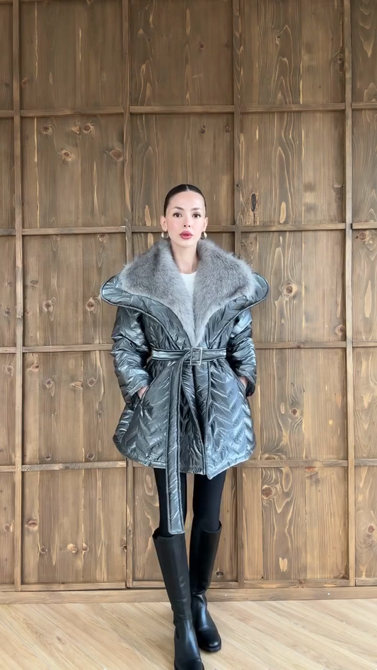 Quilted coat with faux fur collar
