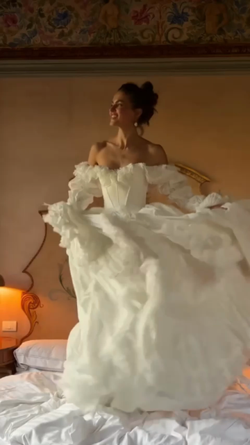 Vintage white off-the-shoulder tulle ball gown