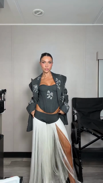 Gray embroidered tassel suit